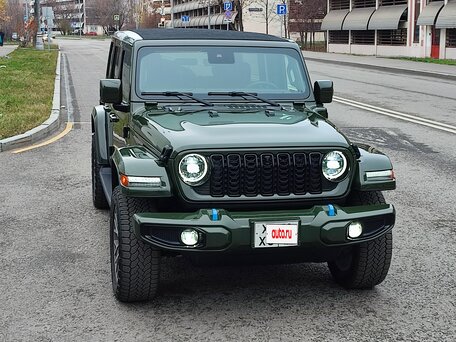 2023 Jeep Wrangler 4xe IV (JL) Рестайлинг, зелёный, 7200000 рублей, вид 4