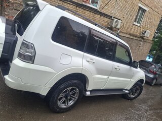 2012 Mitsubishi Pajero IV Рестайлинг 1, белый, 2100000 рублей, вид 4