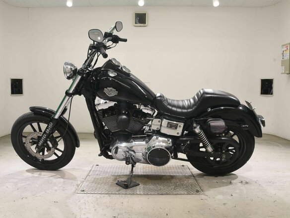 2007 Harley-Davidson Dyna Low Rider, чёрный, 480000 рублей - вид 22