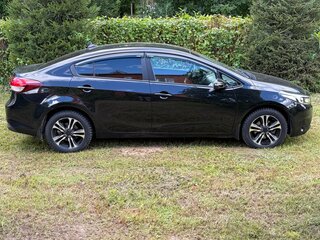 2019 Kia Cerato III Рестайлинг (Classic), чёрный, 1360000 рублей, вид 4