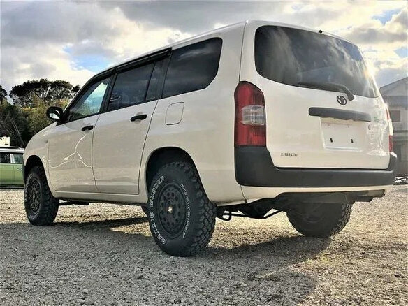 2023 Toyota Probox I Рестайлинг, белый, 1159000 рублей - вид 3