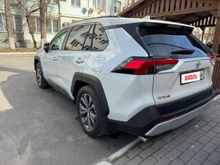 2023 Toyota RAV4 V (XA50), белый, 2900000 рублей, вид 5