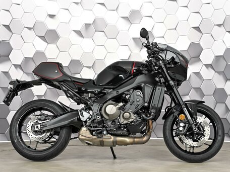 2024 Yamaha XSR900, чёрный, 1177000 рублей, вид 3