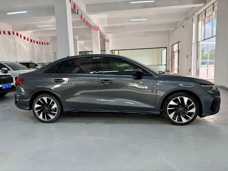 2022 Audi A3 35 TFSI Long IV (8Y), серебристый, 2490000 рублей, вид 4
