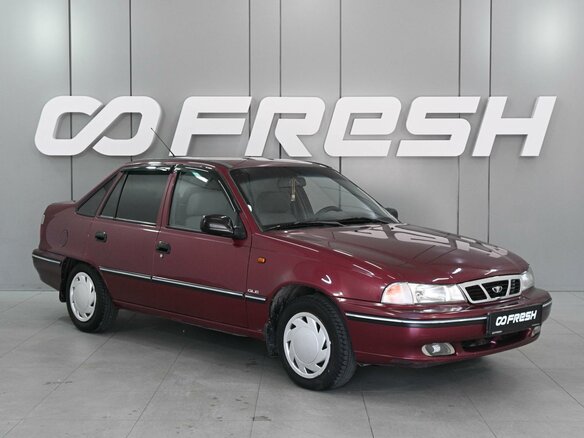 2008 Daewoo Nexia I, красный