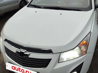 2013 Chevrolet Cruze I Рестайлинг, белый, 530000 рублей, вид 1