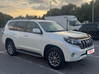 2017 Toyota Land Cruiser Prado 150 Series Рестайлинг 1, белый, 4500000 рублей, вид 2