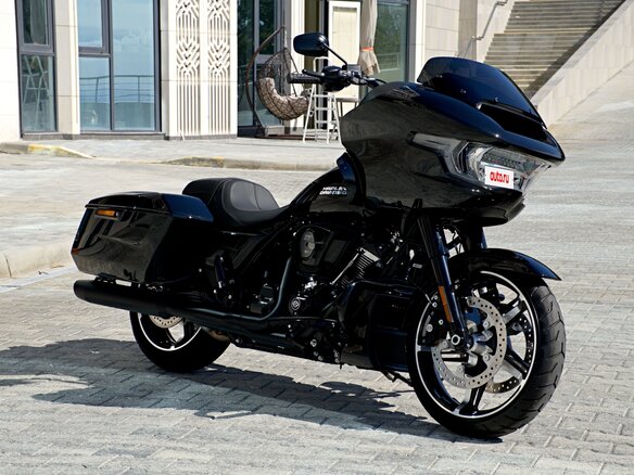 2026 Harley-Davidson Road Glide, чёрный, 3400000 рублей