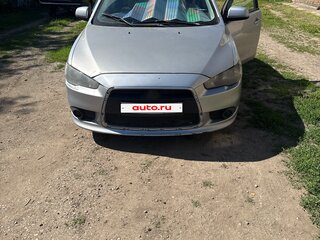 2011 Mitsubishi Lancer X Рестайлинг, белый, 419000 рублей, вид 2