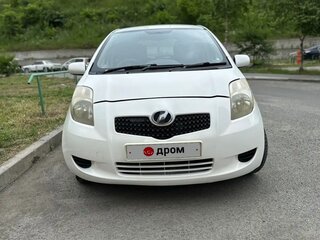 2006 Toyota Vitz II (XP90), белый, 360000 рублей, вид 1
