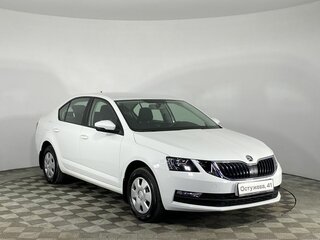 2020 Skoda Octavia III (A7) Рестайлинг, белый, 2420000 рублей, вид 3