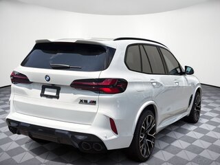 2025 BMW X5 M Competition III (F95) Рестайлинг, белый, 21268908 рублей, вид 4