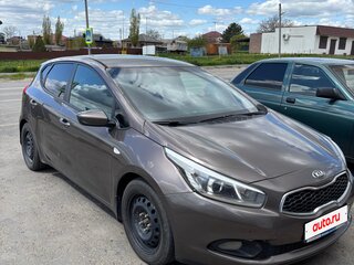 2013 Kia Ceed II, коричневый, 830000 рублей, вид 4