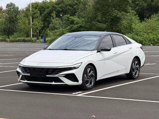 2024 Hyundai Elantra VII (CN7) Рестайлинг, белый, 1750000 рублей, вид 5