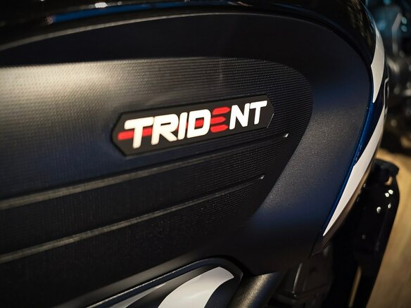 2026 Triumph Trident 660, чёрный, 1090000 рублей - вид 7