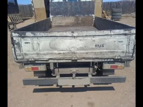 1993 Toyota Dyna, белый, 580000 рублей, вид 1