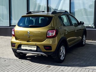 2017 Renault Sandero Stepway II, зелёный, 1219000 рублей, вид 5