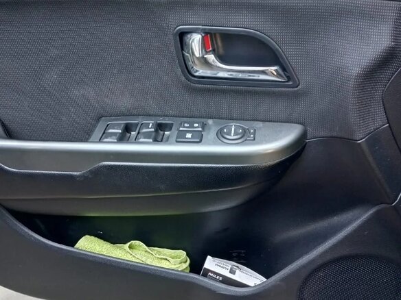 2013 Kia Rio 5-speed III, серый, 720000 рублей - вид 4