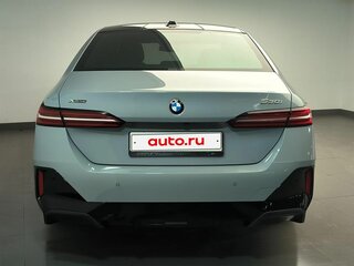 2025 BMW 5 серии 530i xDrive VIII (G60/G61/G68), серый, 11880000 рублей, вид 4