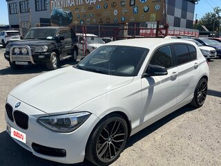 2013 BMW 1 серии 118i II (F20/F21), белый, 1395000 рублей, вид 1