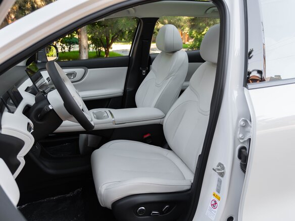 2026 Changan Qiyuan Q05 51.9 kWh II, белый, 2565000 рублей - вид 16