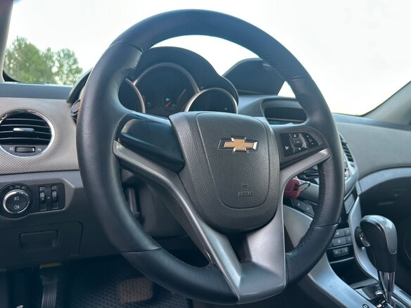 2010 Chevrolet Cruze I, чёрный, 720000 рублей - вид 20
