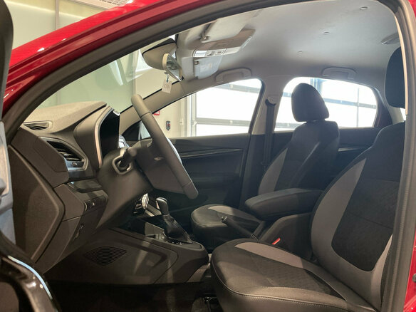 2026 Lada (ВАЗ) Vesta I Рестайлинг (NG), красный, 1875000 рублей - вид 3