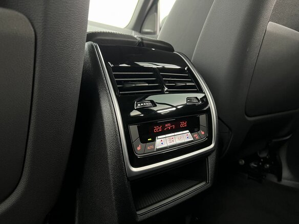 2026 BMW X5 30d IV (G05/G18) Рестайлинг, серый, 15890000 рублей - вид 14