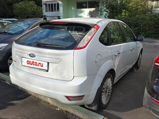 2010 Ford Focus II Рестайлинг, белый, 750000 рублей, вид 4