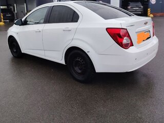 2013 Chevrolet Aveo II, белый, 499000 рублей, вид 5