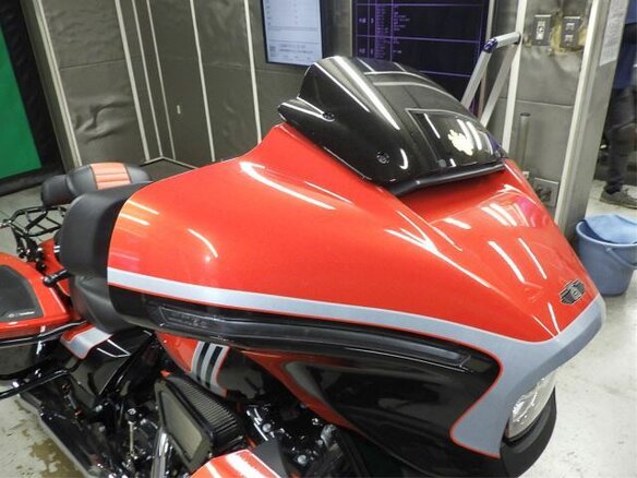 2024 Harley-Davidson CVO Street Glide, оранжевый, 4430000 рублей - вид 16