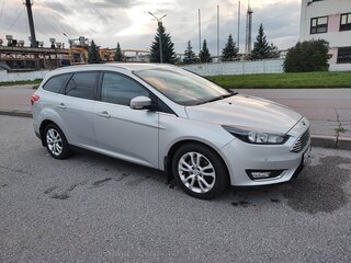 2016 Ford Focus III Рестайлинг, серебристый, 1070000 рублей, вид 4