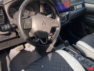 2016 Mitsubishi Outlander III Рестайлинг 2, серебристый, 1435000 рублей, вид 5