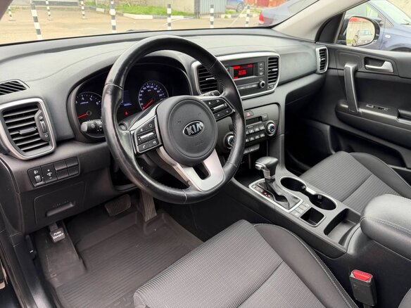2019 Kia Sportage IV Рестайлинг, чёрный, 1790000 рублей - вид 5