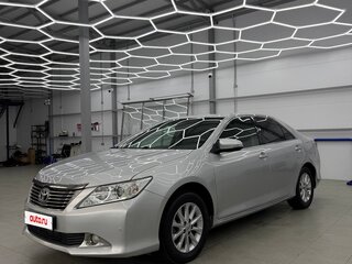 2013 Toyota Camry VII (XV50), серебристый, 1600000 рублей, вид 2