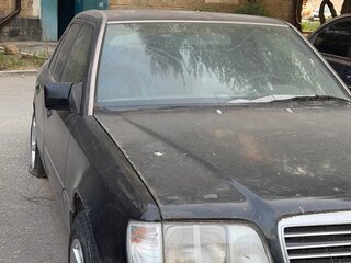 1990 Mercedes-Benz W124 260, чёрный, 400000 рублей, вид 2