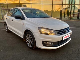 2019 Volkswagen Polo V Рестайлинг, белый, 1145000 рублей, вид 3