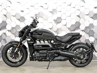 2026 Triumph Rocket 3, чёрный, 3190000 рублей, вид 4
