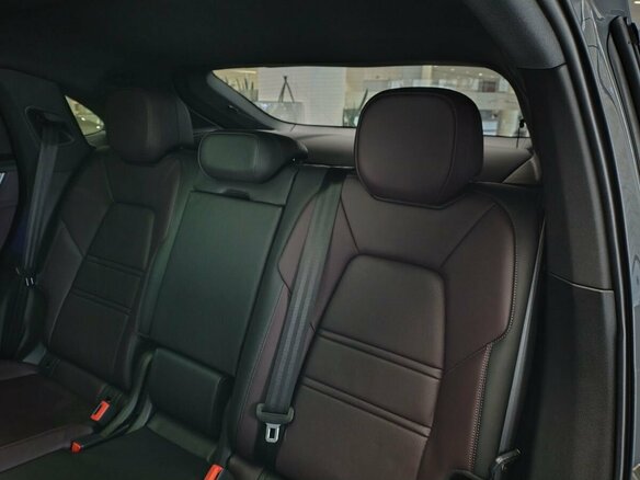2024 Porsche Cayenne Coupé III Рестайлинг, серый, 14990000 рублей - вид 23