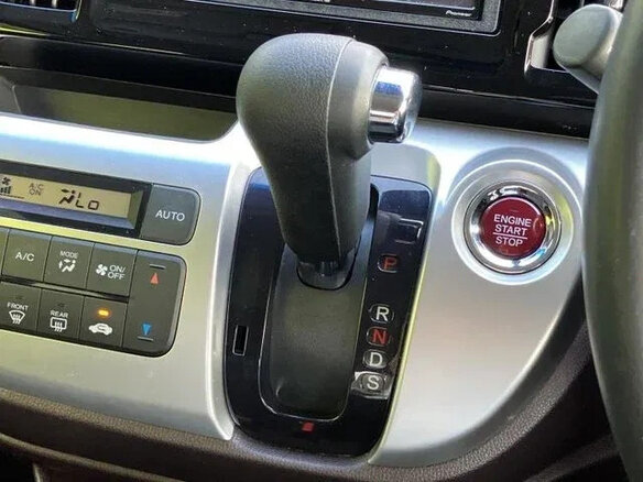 2018 Honda N-WGN I Рестайлинг, чёрный, 685000 рублей - вид 16