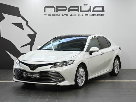 Toyota Camry VIII (XV70)