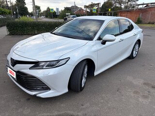 2020 Toyota Camry VIII (XV70), белый, 2630000 рублей, вид 2