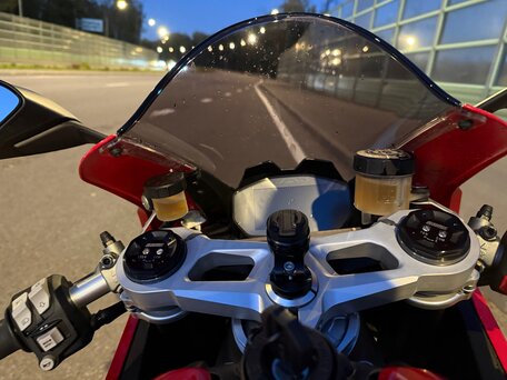 2020 Ducati Panigale V2, красный, 1720000 рублей, вид 3