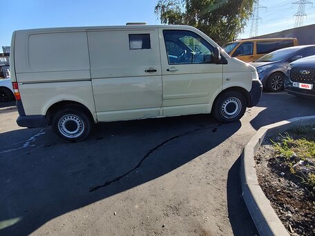 2008 Volkswagen Transporter, жёлтый, 1250000 рублей, вид 4