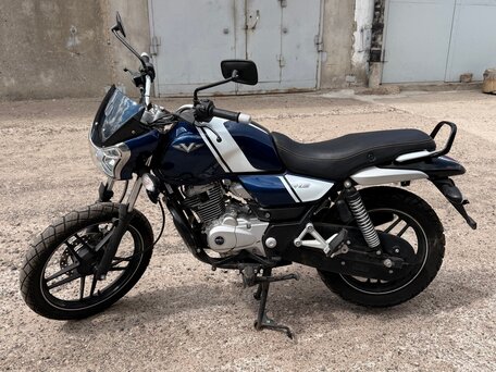 2022 Bajaj V 150, синий, 115000 рублей, вид 2