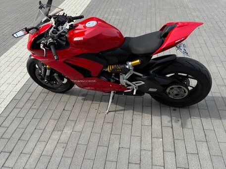 2021 Ducati Panigale V2, красный, 1140000 рублей, вид 4