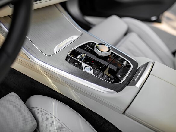 2026 BMW X7 40d I (G07) Рестайлинг, синий, 16990000 рублей - вид 17
