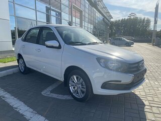 2026 Lada (ВАЗ) Granta I Рестайлинг, белый, 1218000 рублей, вид 3