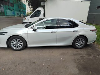 2020 Toyota Camry VIII (XV70), белый, 3000000 рублей, вид 3