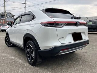 2023 Honda Vezel II, белый, 1860000 рублей, вид 3